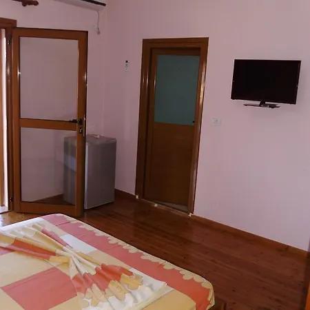 Vila Shahin Ahmeti 3* Εξαμίλιο